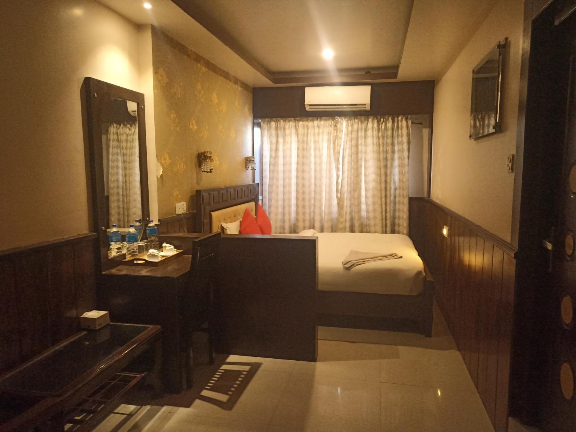 Hotel Prakash International Hetauda Habitación foto